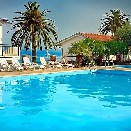 Hotel Blue
